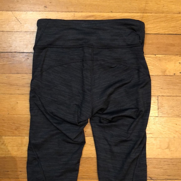 Outdoor Voices Warm-Up 7/8th Leggings in Charcoal, size XS - Picture 10 of 12